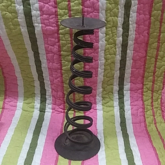 Rustic Looking Metal Spiral Candleholder - Picture 1 of 4